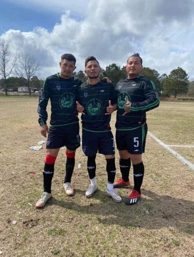 Moises Exequiel Velasquez Osorio photo gallery thumbnail 137 of 237