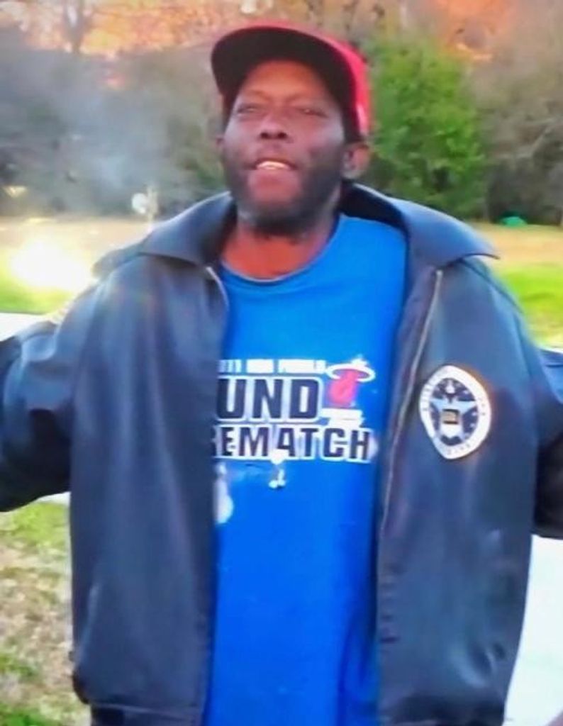 LONNIE GREEN