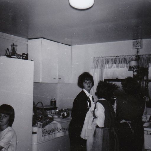 Carolyn J. (Bergstrom)  Bohl photo gallery thumbnail 85 of 133