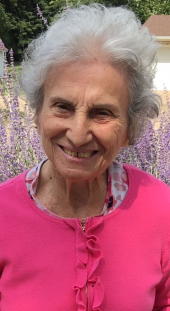 Mary Louise (Cavalier)  Fernandez