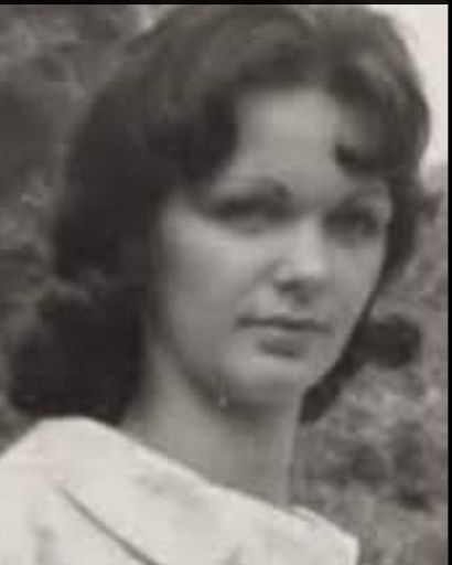 Bonnie Helgeson's obituary image