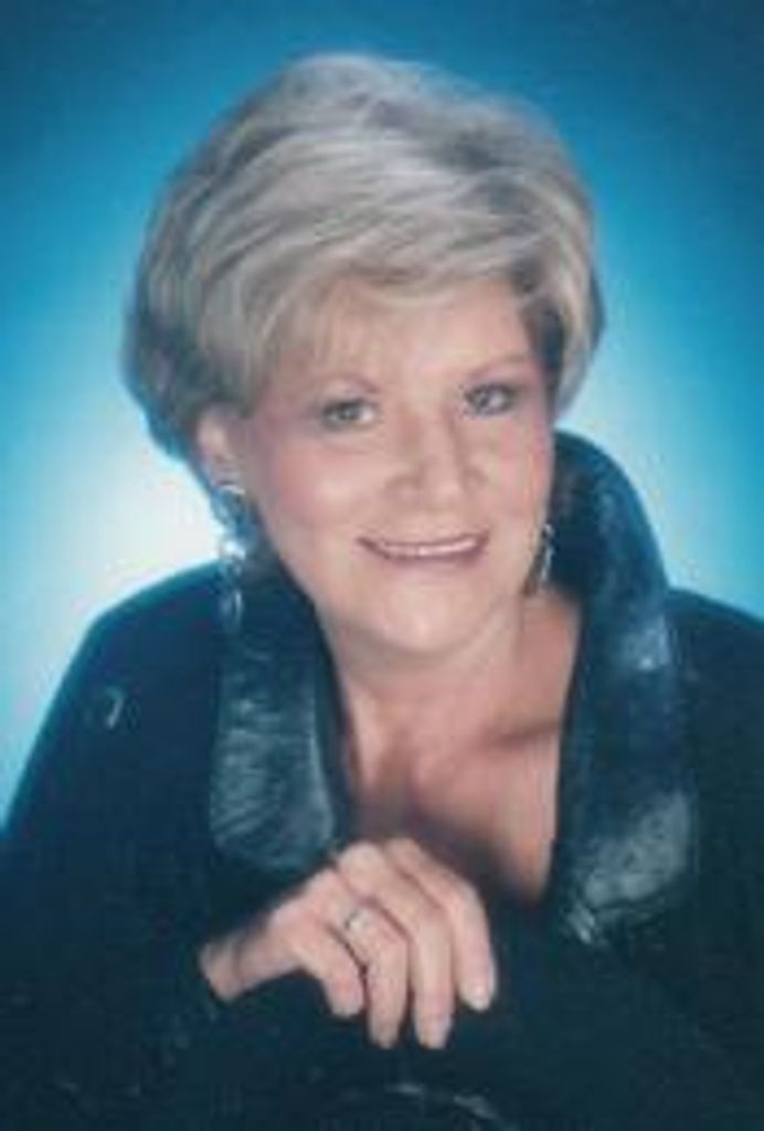 Elizabeth Mills