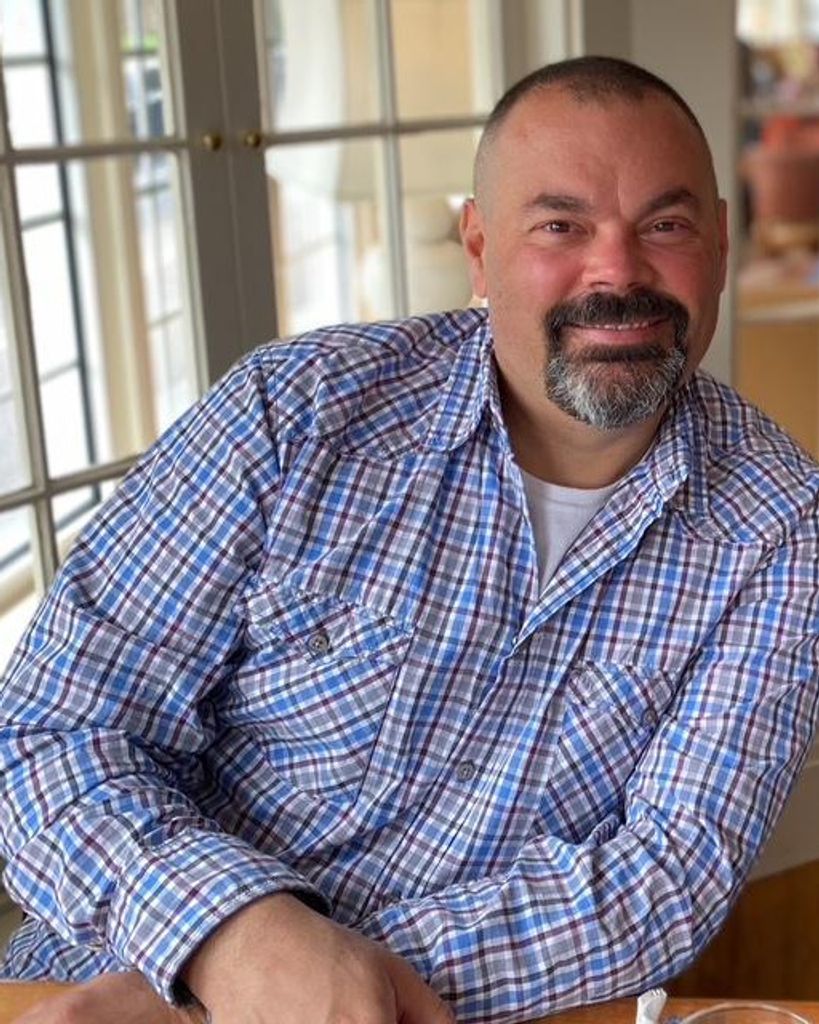 Robert J. "Rob" O'Connell