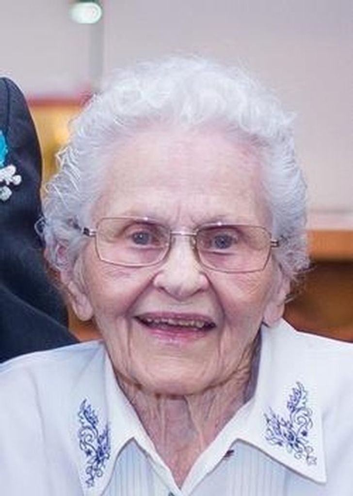 Lenore Snelson