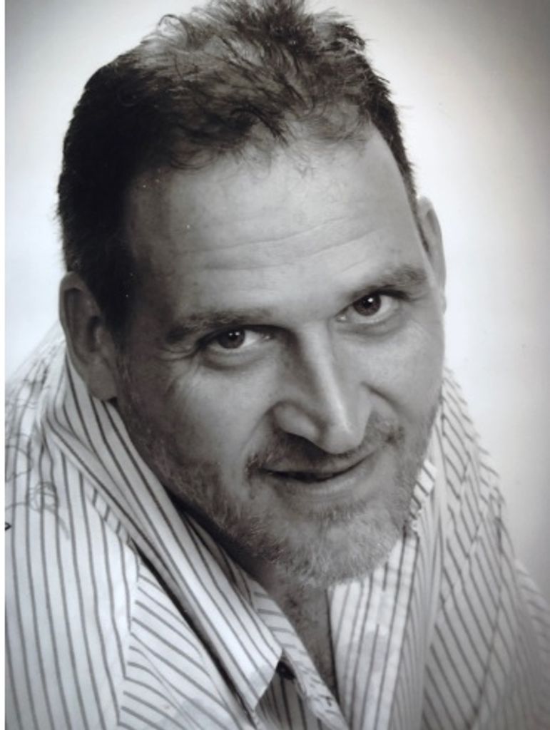 Christopher Connelly