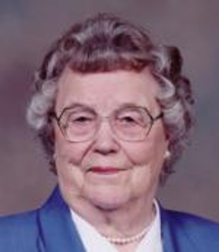 Elizabeth M Earl