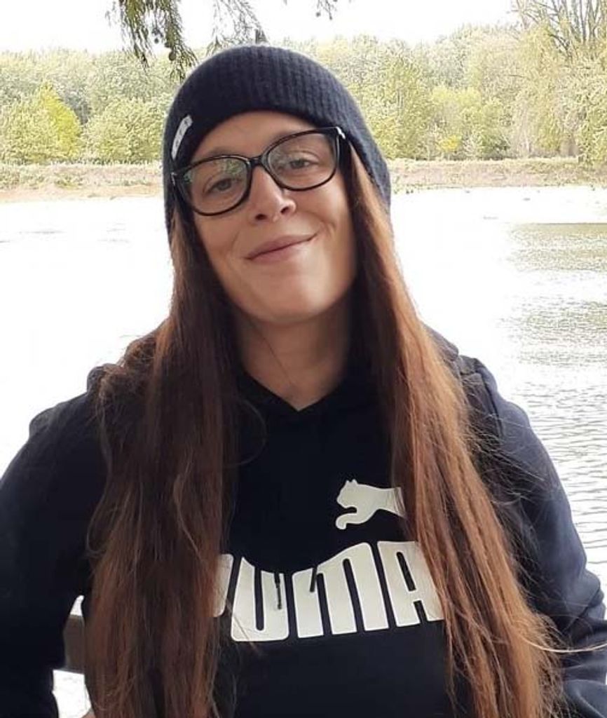 Sarah Beth (Shiplett)  Matthews