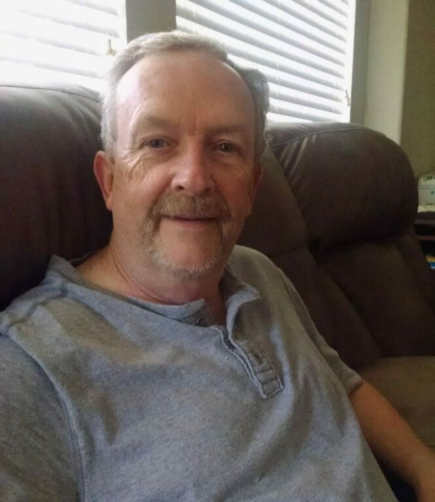 Larry Fischer Profile Photo