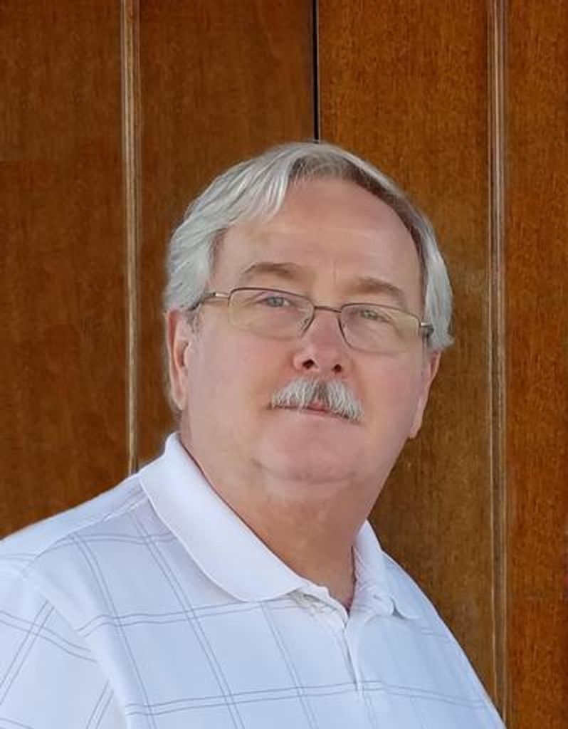 Thomas Richard Warner Profile Photo