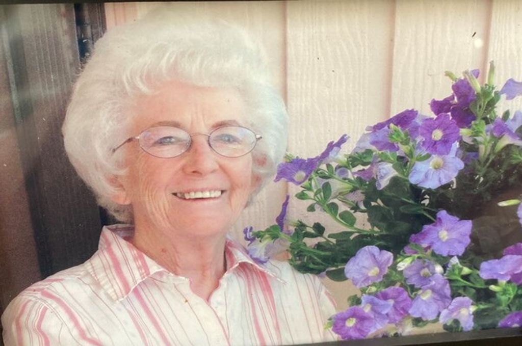 Shirley Gail Lewis Profile Photo