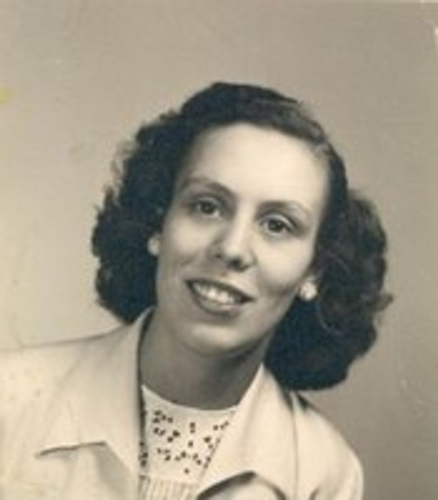 Adela T Luna