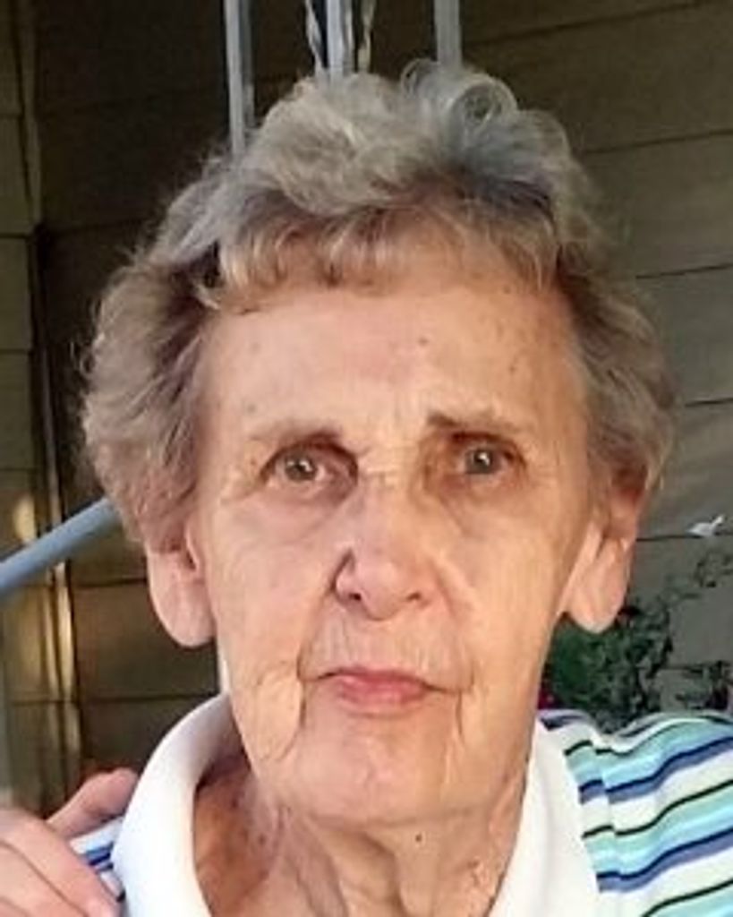 (Joyce) Nadine House Profile Photo