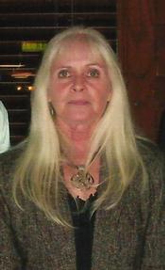 Carolyn Alford "Mouse" Burkett