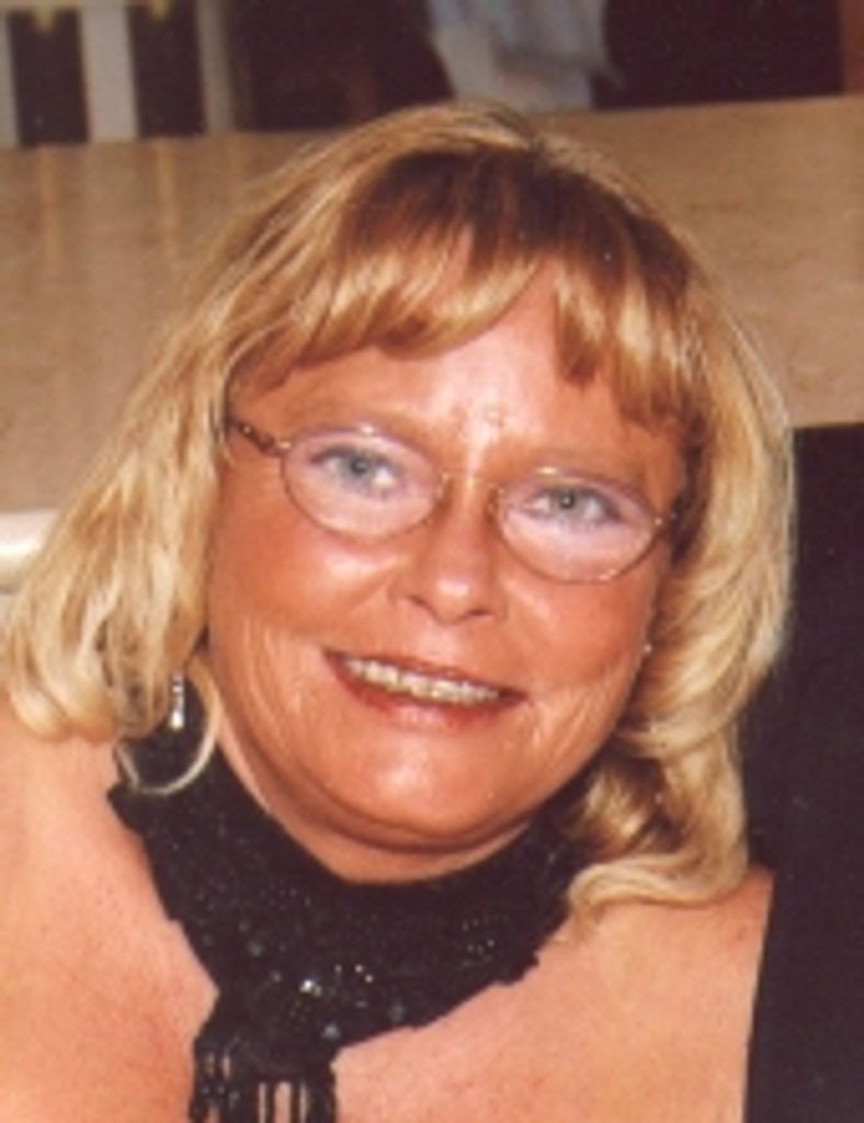 Tammy  Sue  Tolly