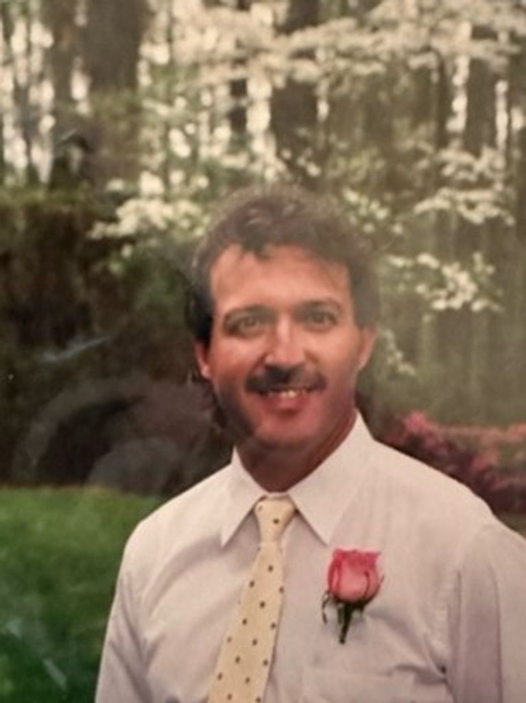 Robert Neal Davis, Jr. Profile Photo