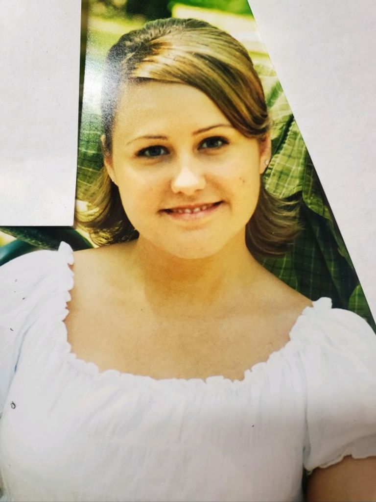 Amanda Staples