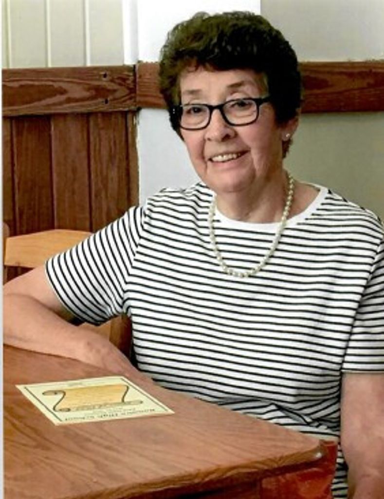 Helen Woodle Warr Profile Photo