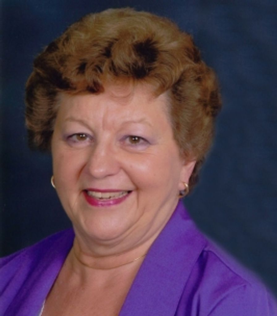 Sally Francis Profile Photo