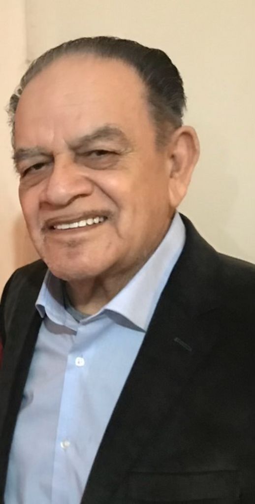 Raymond D. Hernandez Profile Photo