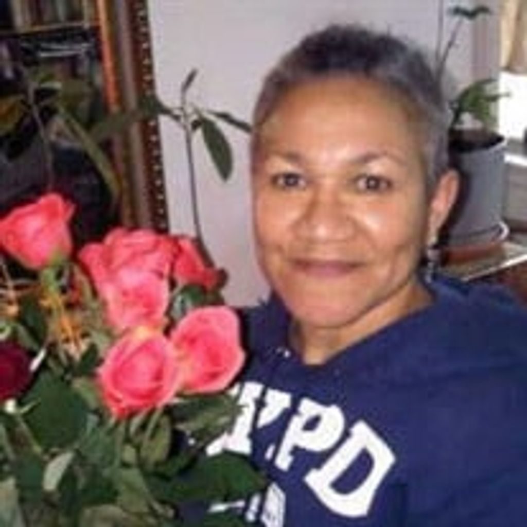 Chola  Susarret Reynolds