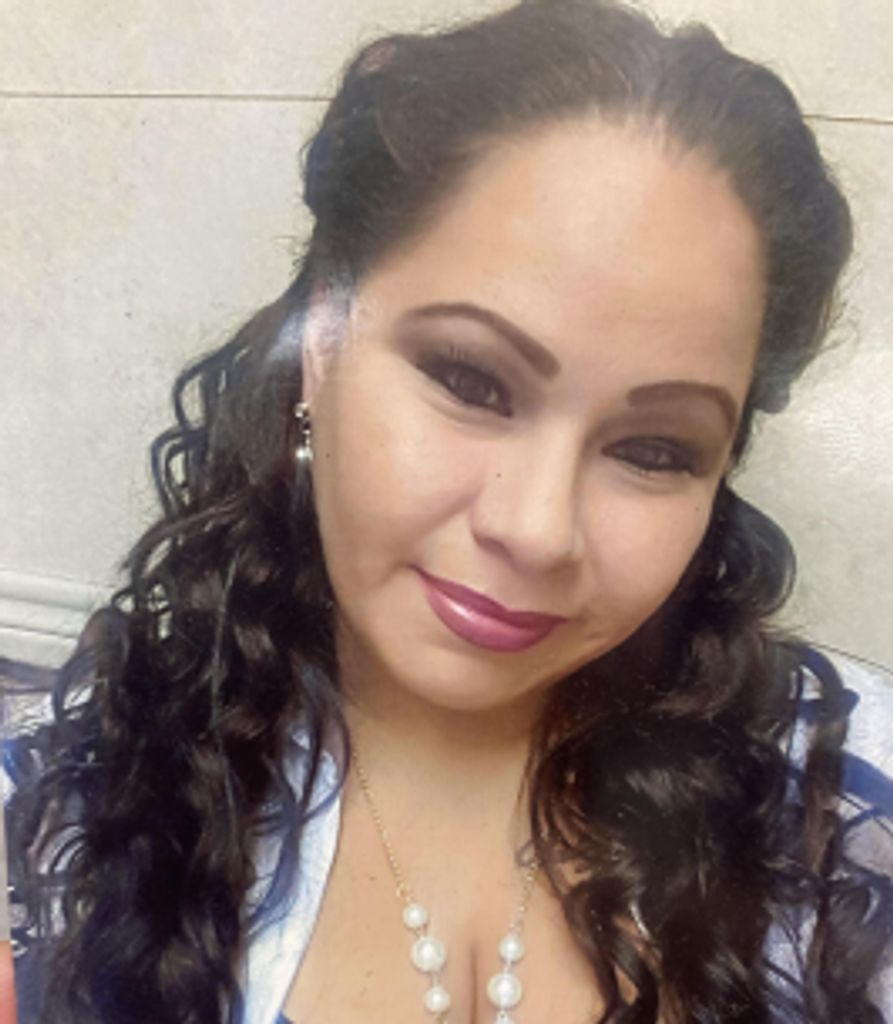 Roxanne Saenz