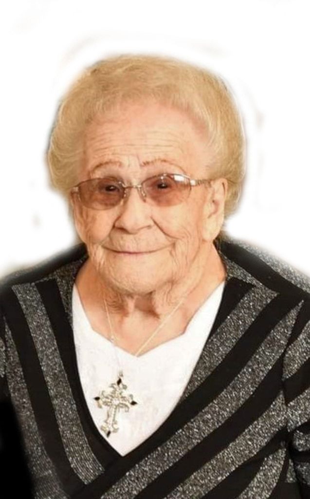 Genevieve Selzler Profile Photo