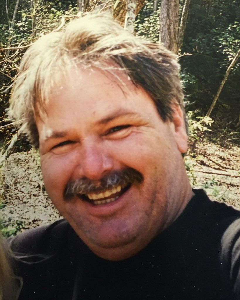 Daniel Simmons
