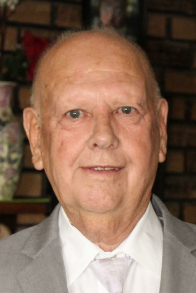 Oscar 'Red' Barnett Profile Photo