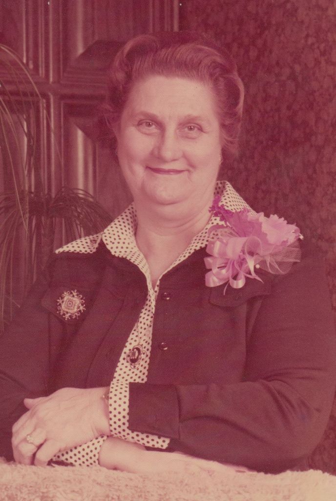 Minnie Elizabeth Davis (Burt)
