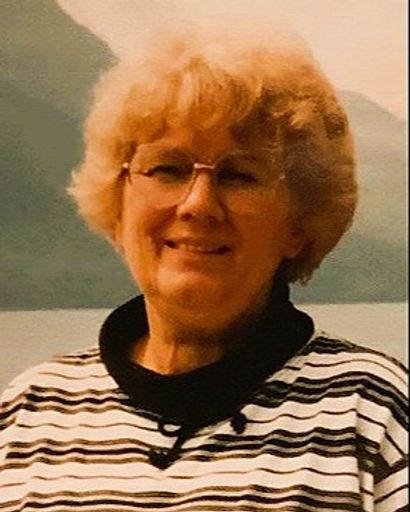 Julia Cohol's obituary image