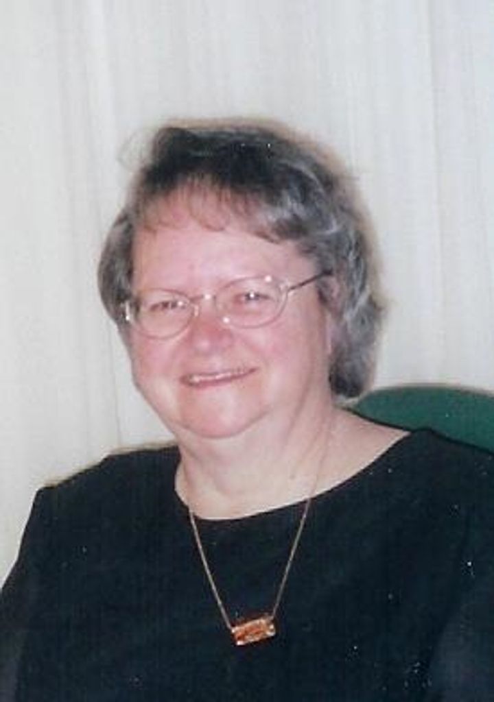 Gloria J. (Hardin)  Kundert