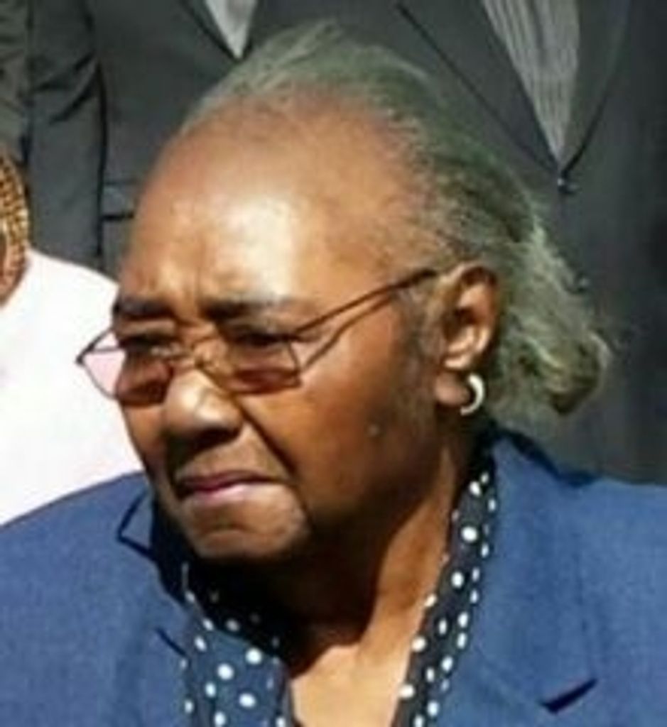 Ms Cora Holliday