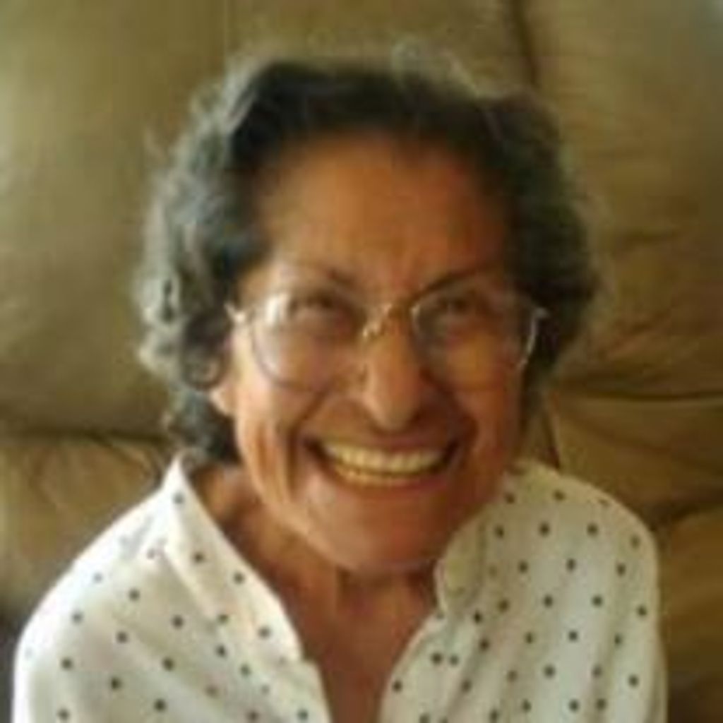 Elvira Luque Profile Photo