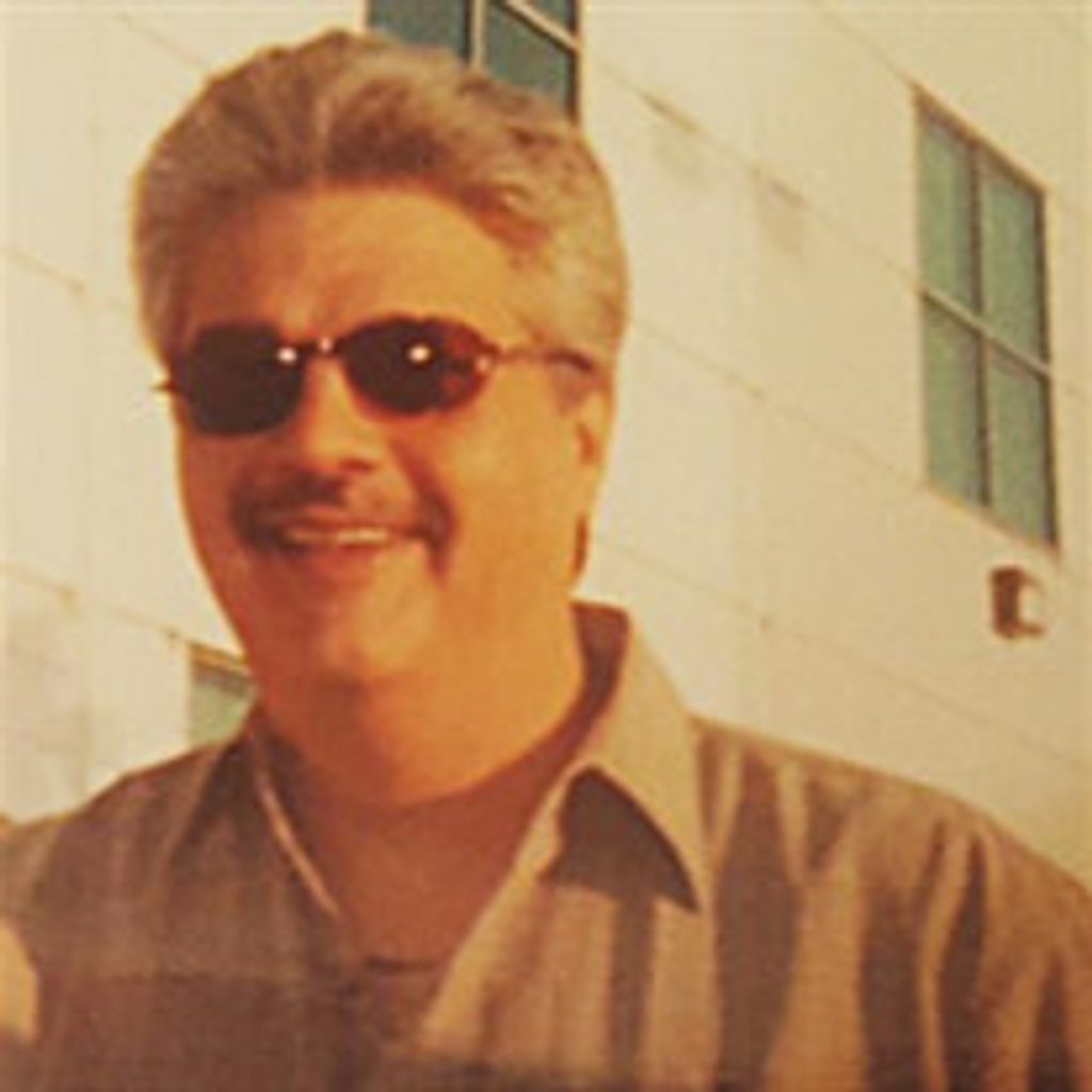 Robert G. Muniz