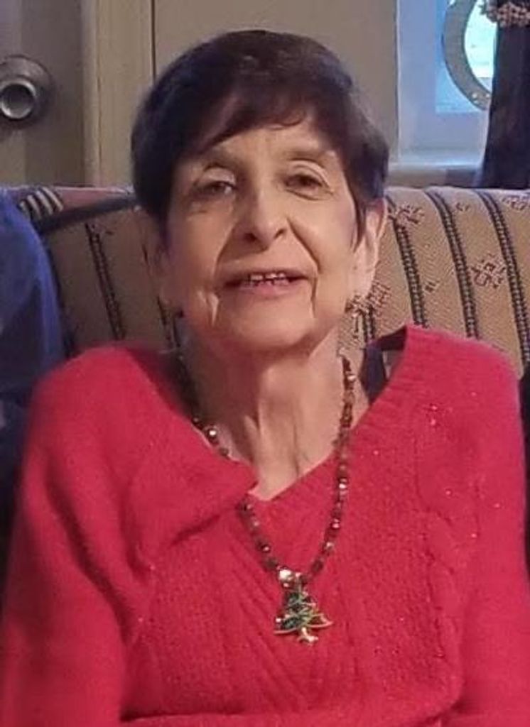 Lorraine Marie Stenella