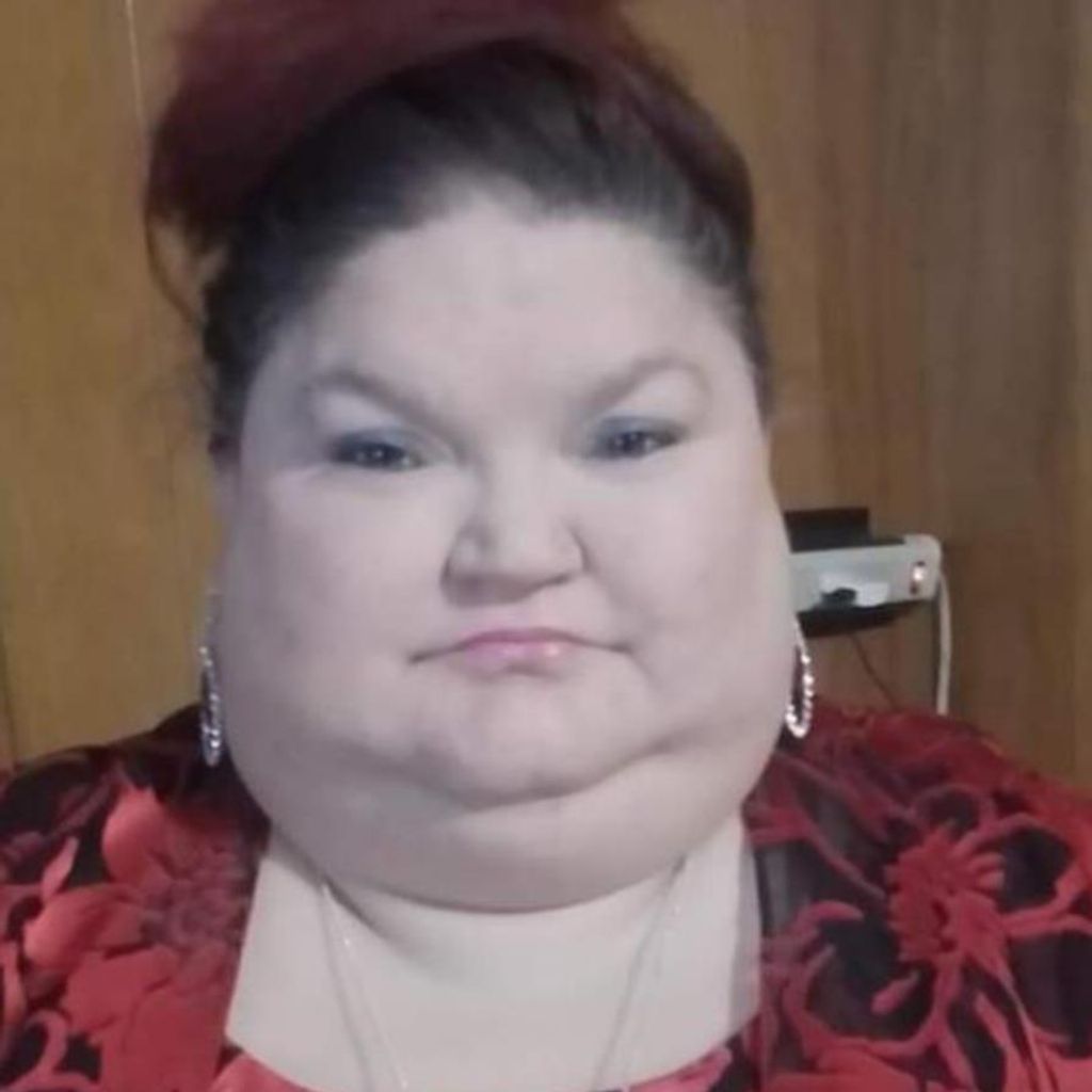 Holly M. Isbell Profile Photo