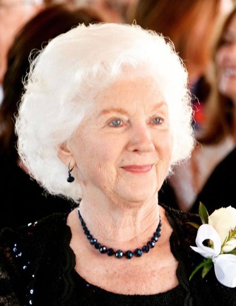 Mrs. Lavern Mcintosh Holcombe Profile Photo