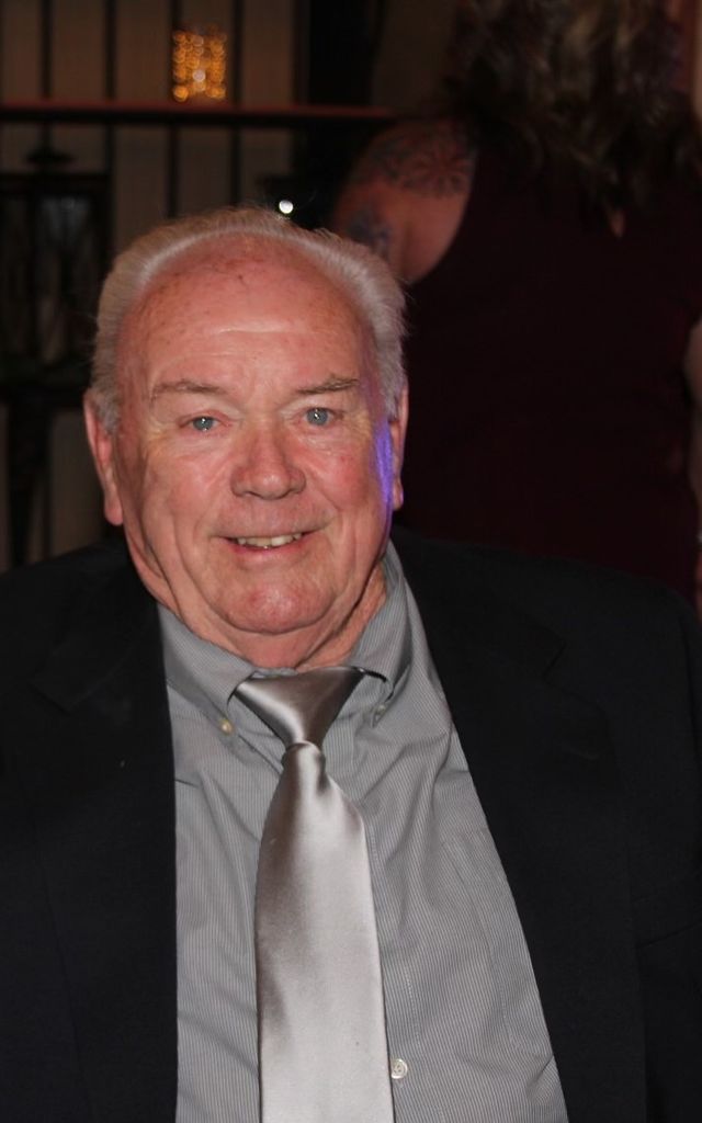 Leon T. "Mac" Mccloskey