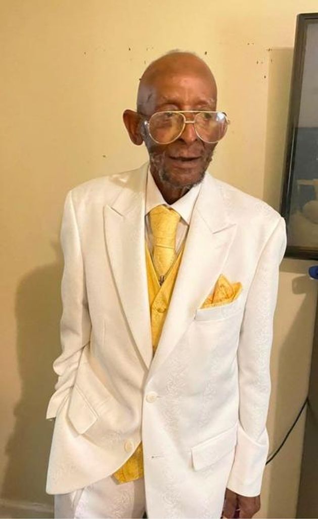 Richard Thomas Profile Photo