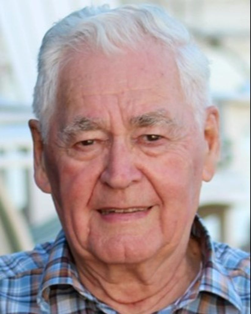 Douglas MacKechnie