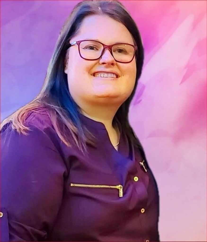 Rachael Leigh Flood Profile Photo