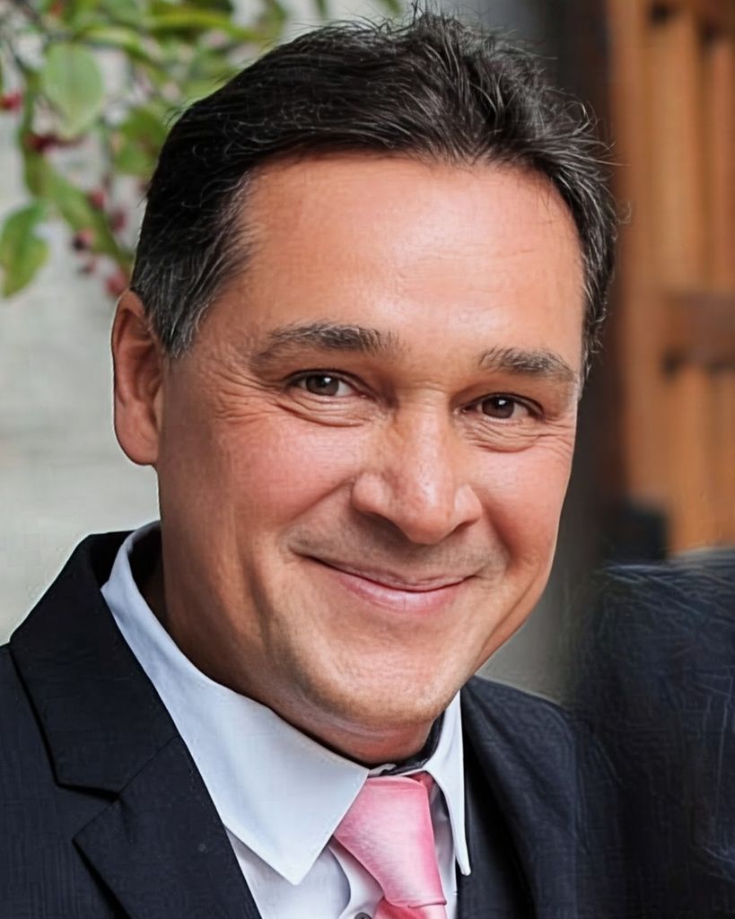 Michael Charles Thomas Profile Photo
