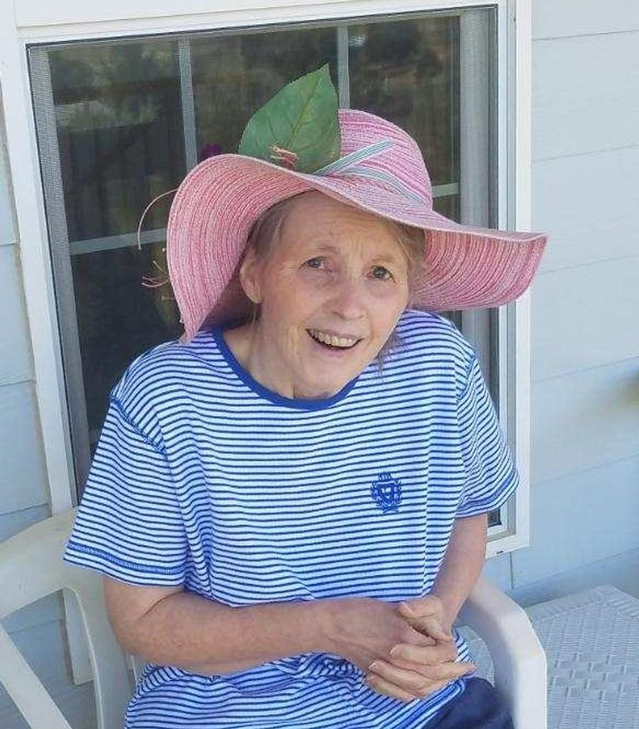 Lola Marlene (Mohr)  Benton