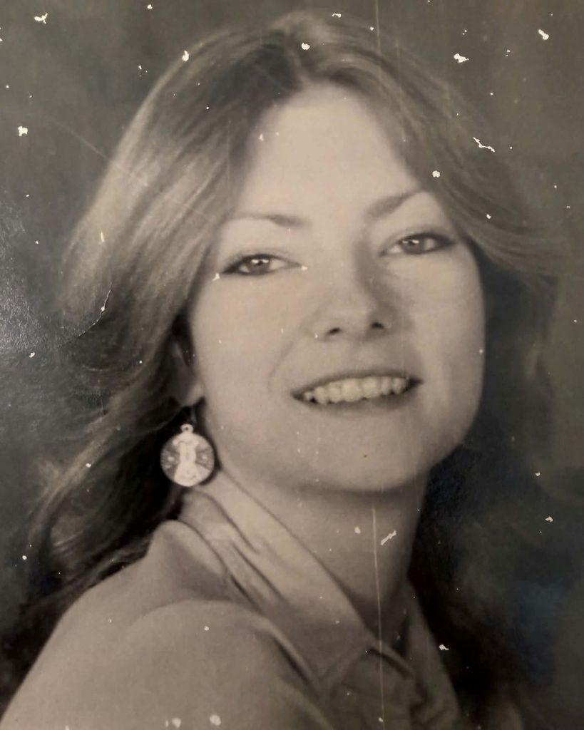 Vicki Helmers - Farrell Profile Photo