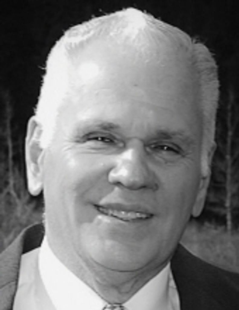 Richard R. Valladares Profile Photo