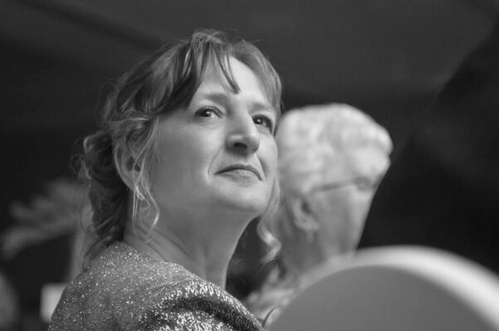 Linda (Elaine) Macleod (Hoyles)