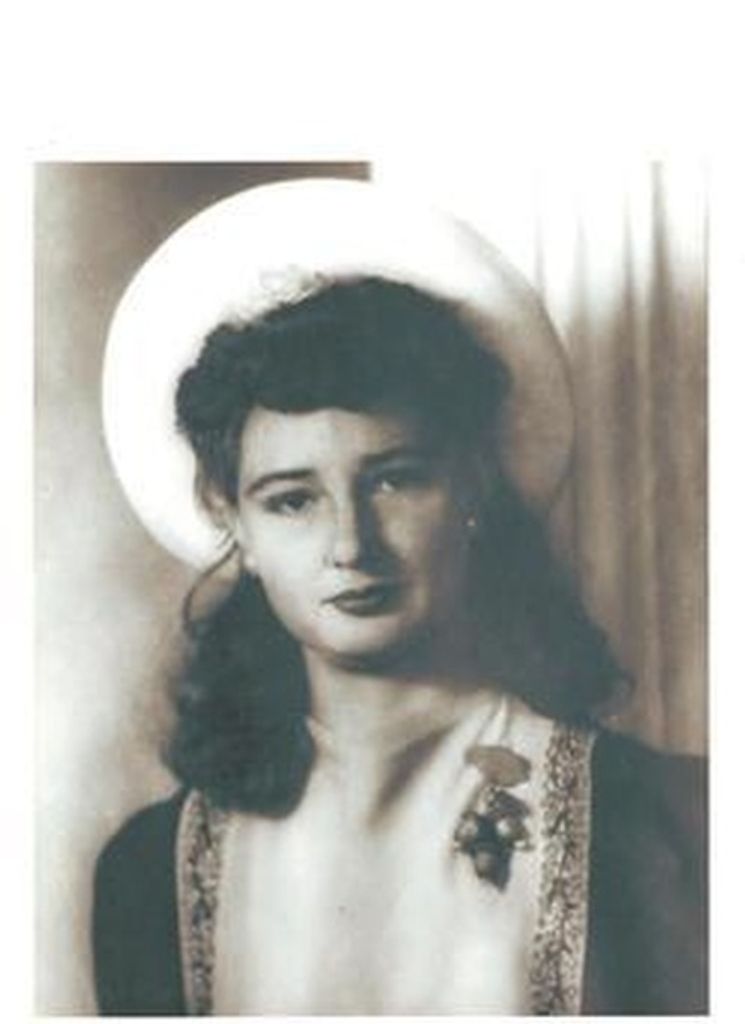 Pauline Mills