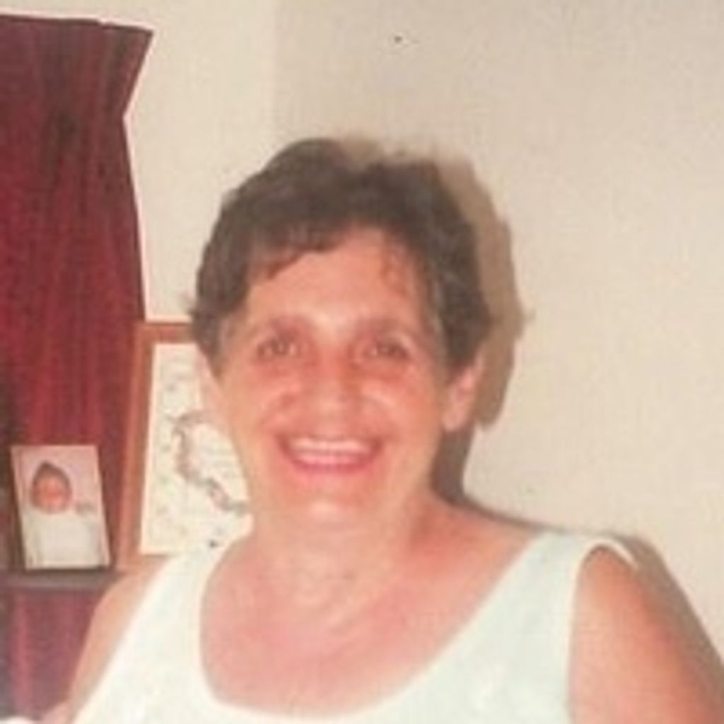 Anna Phares