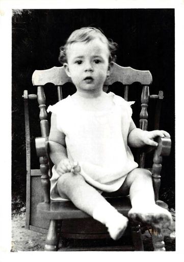 Martha Ann Segars photo gallery thumbnail 2 of 122