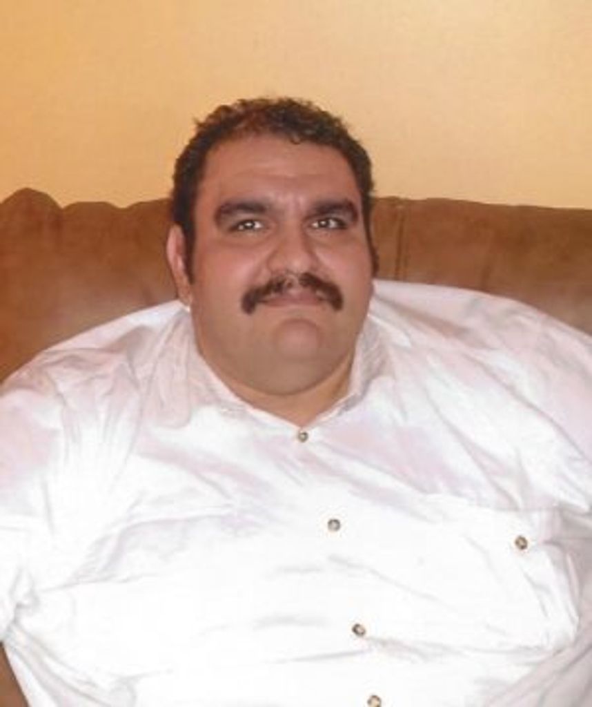 Antonio Flores